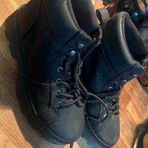 Black women shoes